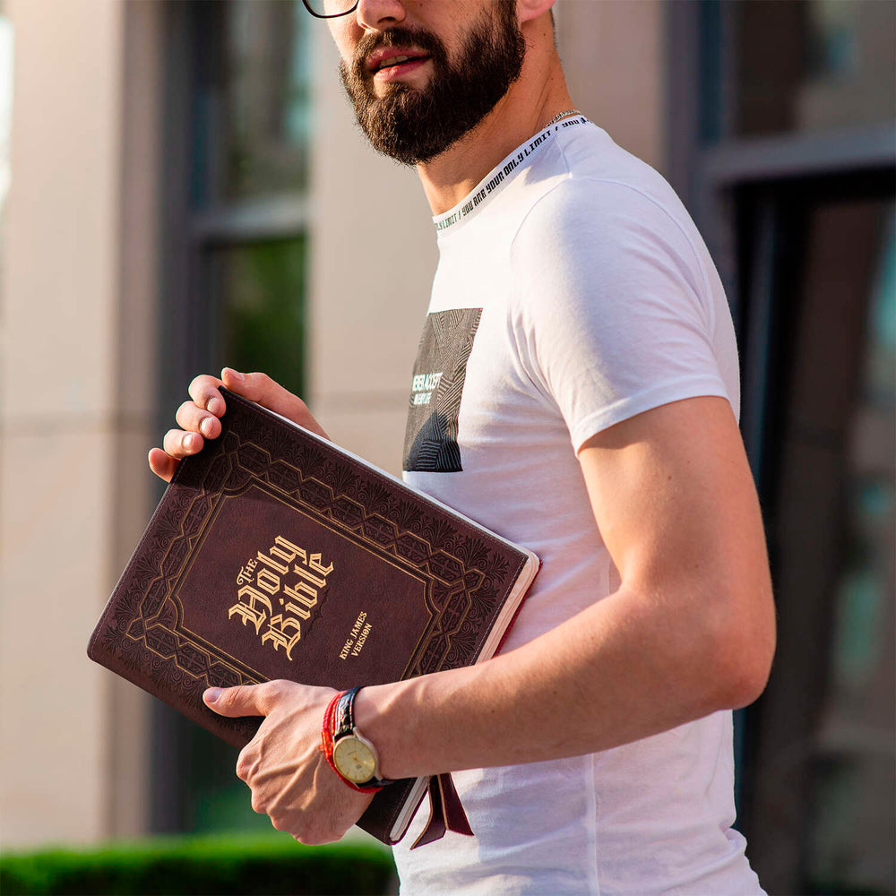 
                      
                        Samsung Galaxy TAB S10 Plus Hülle Bibel
                      
                    