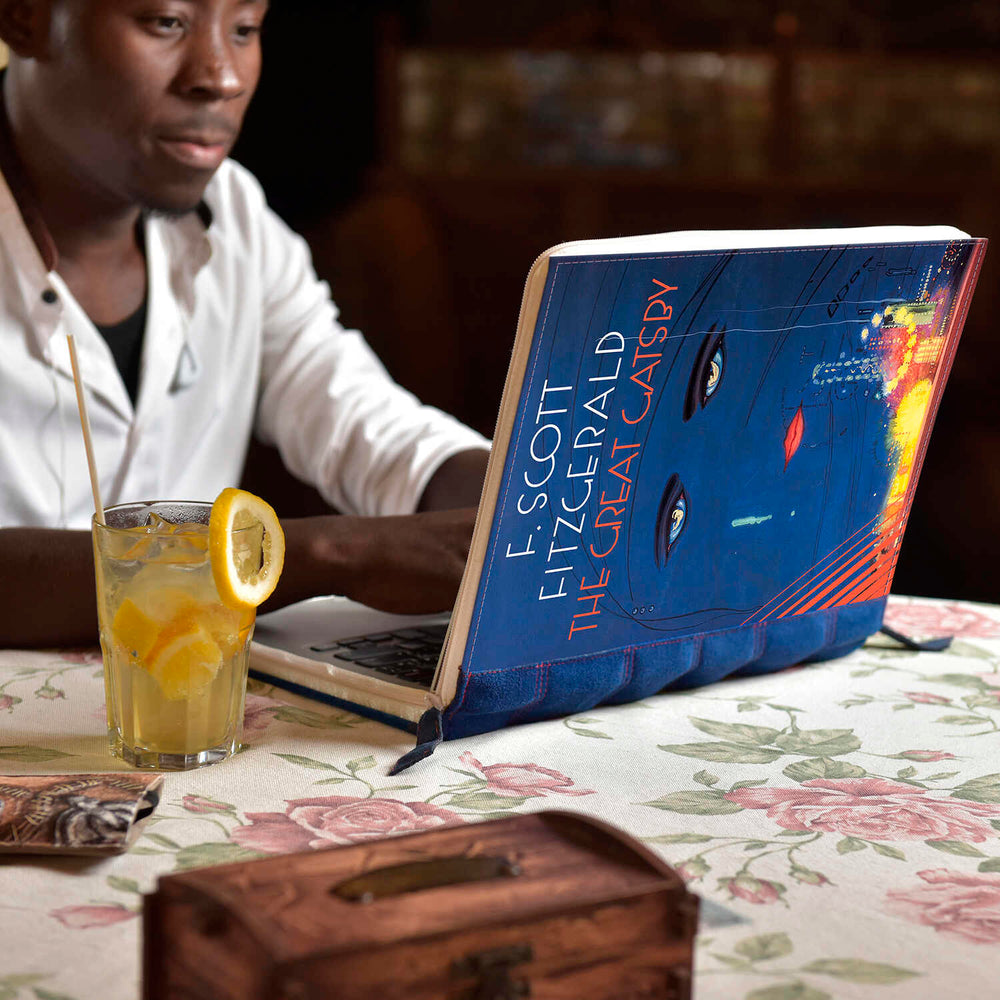 
                      
                        DER MEISTER UND MARGARITA Samsung Galaxy TAB S10 Ultra Folio Hülle
                      
                    