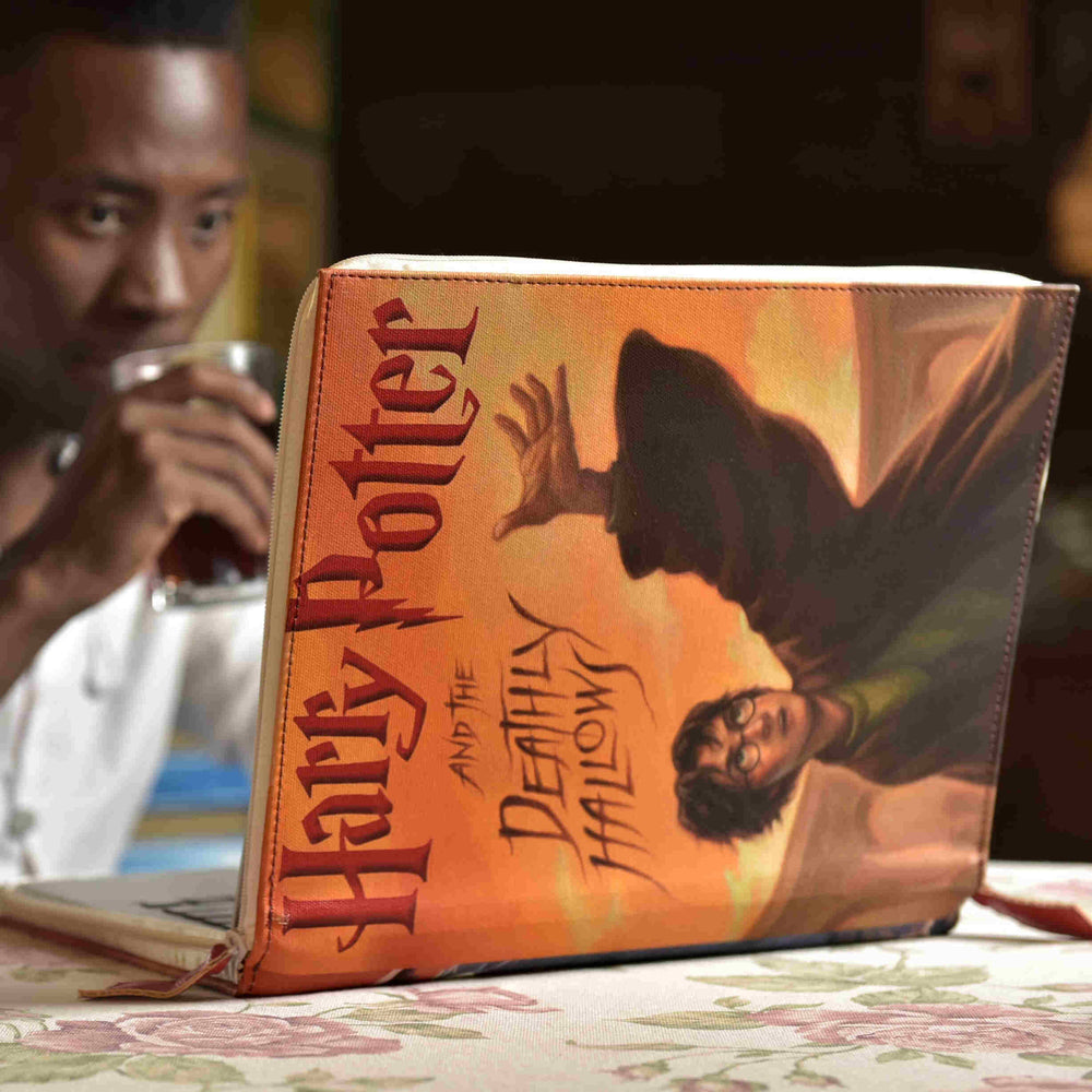 
                      
                        HARRY POTTER iPad Hülle
                      
                    